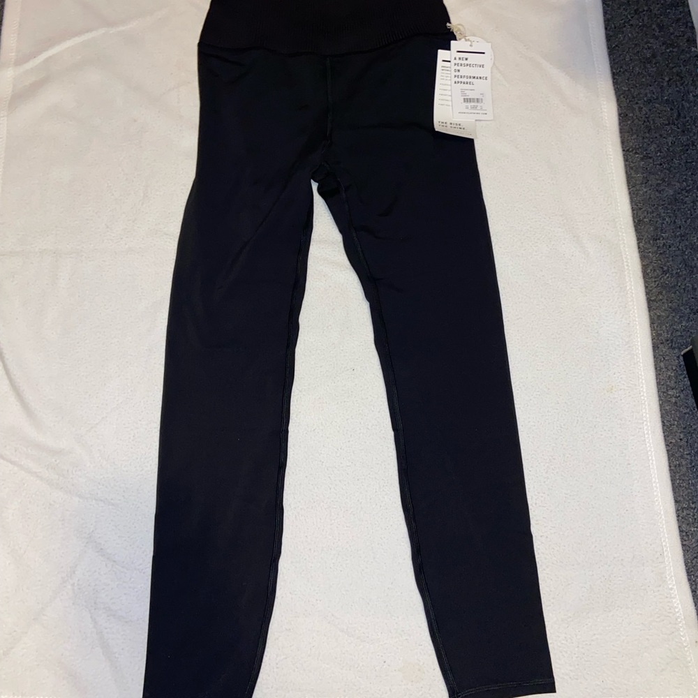 Work out Black legging’s brand new  brand vuori